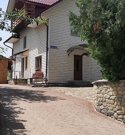 Cottage house Iaremcea Exterior foto