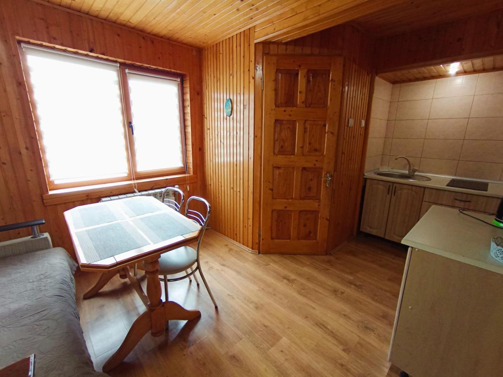 Cottage house Iaremcea Exterior foto